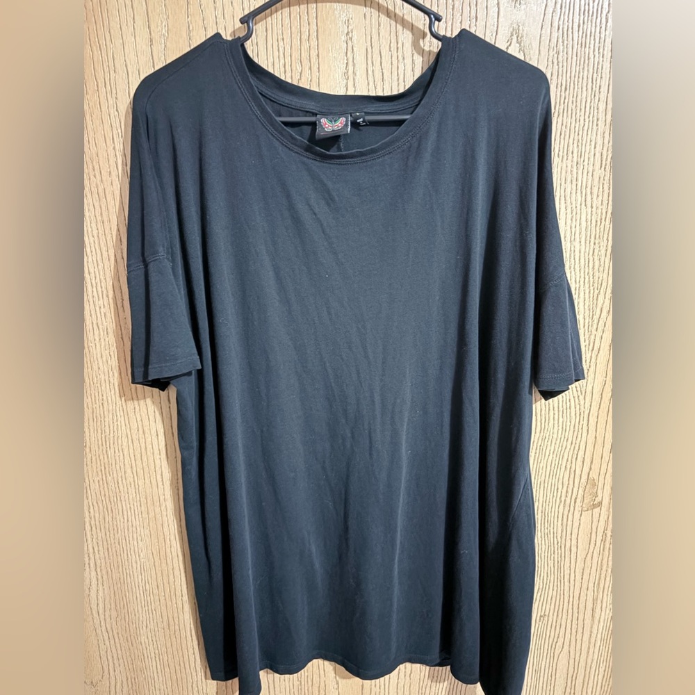 Classic Black Men's Shirt Large